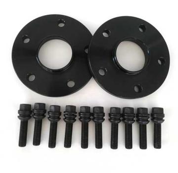 1 Satz SCC Spurverbreiterung inkl. Radschrauben 15mm pro Rad in Schwarz